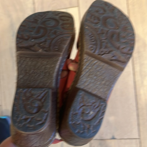 Born Red Women's Sandals, size 39/8 - Picture 6 of 9